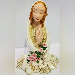 Vintage 1950 Handcrafted Ceramic Madonna/Mary Religious Figurine. Napco/Rubins